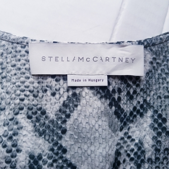 Stella McCartney | 100% Silk Snakeskin Printed Shift Dress 6 - Picture 7 of 7